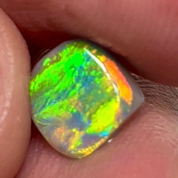 Stunning Lightning Ridge Knobby Rub 1.30cts Jewellery Quality stone Gorgeous mix of patterns and Bright full spectrum of colours 8x7x2mm  NSW040