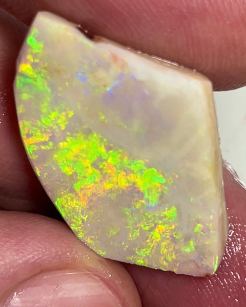 Lightning Ridge Nice sized Seam opal rub/rough 13.50cts Gorgeous exposed face Very Bright Yellow/Orange dominant Multifires to Polish & Set 23.00x 18.00x 3.00mm NEW969