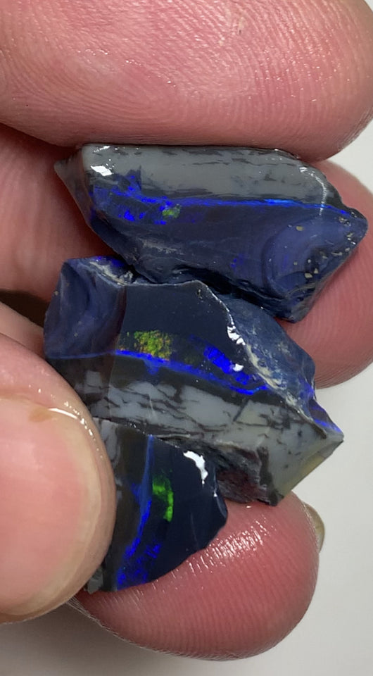 Lightning Ridge Rough Mulga® Black Opal Seam Split 37cts Exotic & Stunning Cutters Gorgeous Multifire bars 20x12x12mm to 12x12x8mm WST03