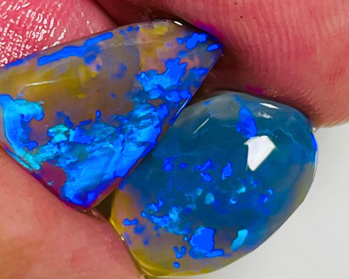 Lightning Ridge Rough / Rub Dark Base Crystal opal Pair Miners Bench® High dome knobby 12.2cts Gorgeous Bright Fires 16x12x5mm & 16x13x3mm MFB02