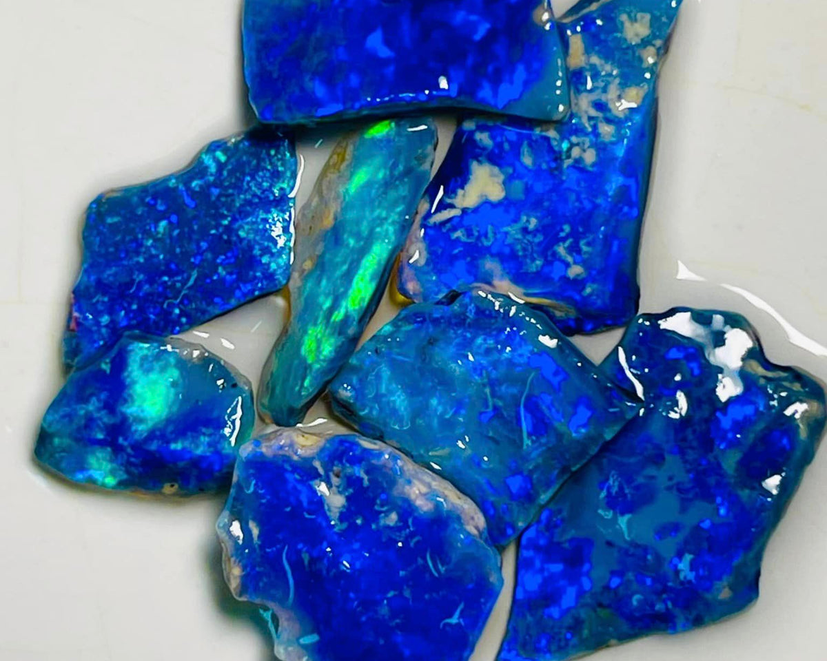 Mulga® Blues on Black Seam opal 15.75cts Gem Qualify rough for cutters 18x8x3mm to 10x7x2mm MFB22