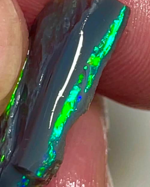 Mulga® Gem Black Cutters Seam opal 10cts  Latest production details being added soon inbox for info MFB31
