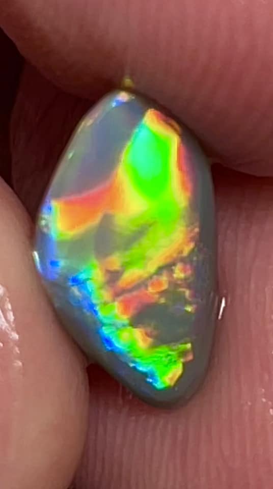 Lightning Ridge Small Opal Rough/Rub/Preform Dark Base Knobby Gem Grade From the Miners Bench® 1.5cts Stunning Bright Multi fires 13x7x2mm MFB48