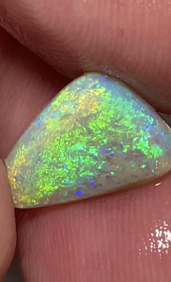 Lightning Ridge Opal Rough/Rub/Preform Dark Base High Grade From the Miners Bench® 2.8cts Lovely  Bright Multi fires 14x10x3mm MFB38