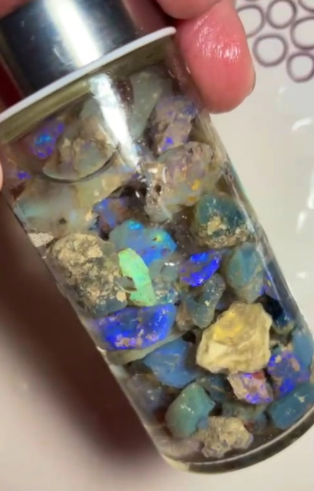 Lightning Ridge Knobby Fossil Seam & Chip mix 325.00cts Lots of Colours to go at :) 22x14x7mm to 8x5x2mm Sold as Gamble NSW195