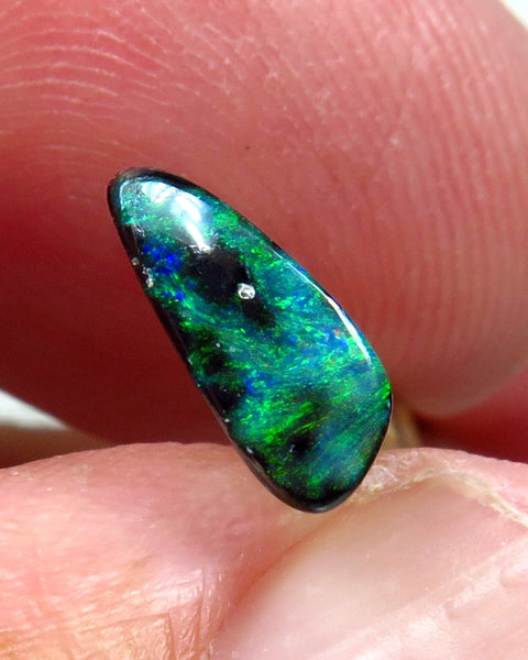 Winton Boulder Opal Gemstone 0.94cts Jewellery Grade N5 Body Tone B3 Brightness Stunning Display of Bright Blue & greens Fires 10x4x2mm FB05