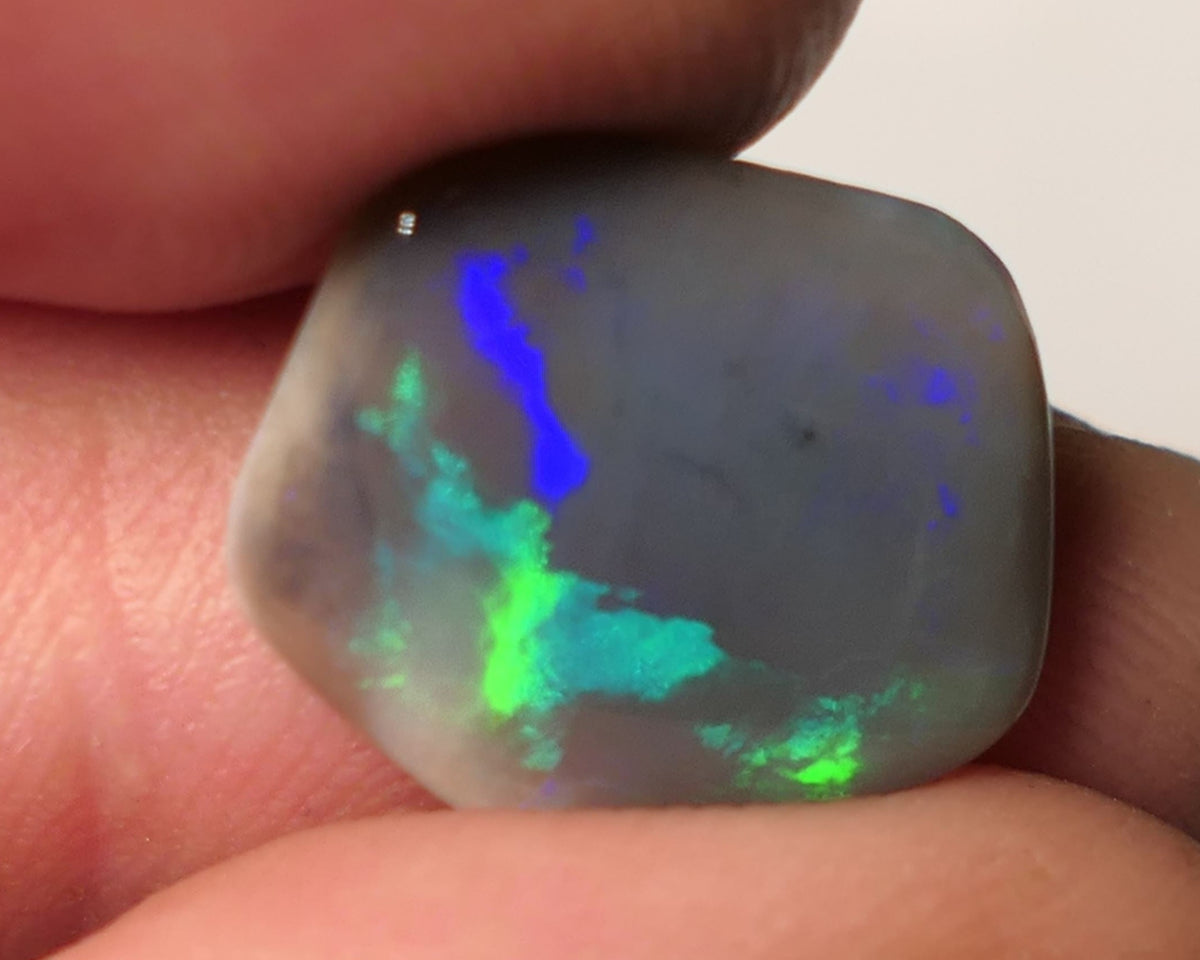 Lightning Ridge Dark Opal Gemstone Big 4.5cts Jewellery Grade  N5 Body Tone B3 Brightness Directional Broad Zones of Vibrant Multifires 15x13x3mm WAC64