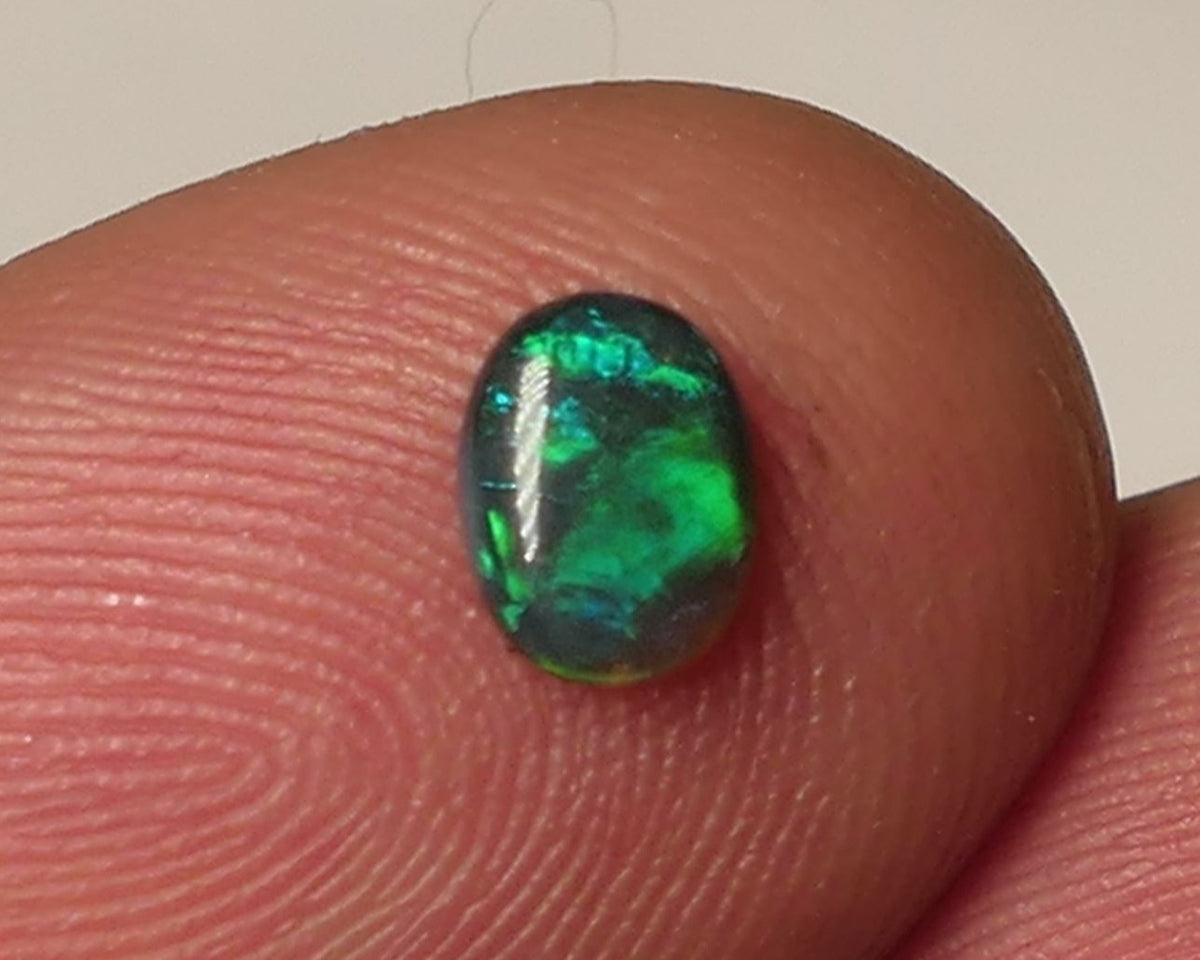 Black Opal Gemstone 0.35cts Gem Grade Mulga® N4 Body Tone B3 Brightness Stunning Green/Blue Fires 6x4.5x1.5mm WAC66