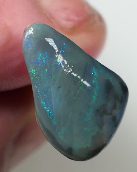 Lightning Ridge Opal Dark Base Seam Rough Rub 4.6cts Some Blue & Green fires 20x12x3.5mm 0534