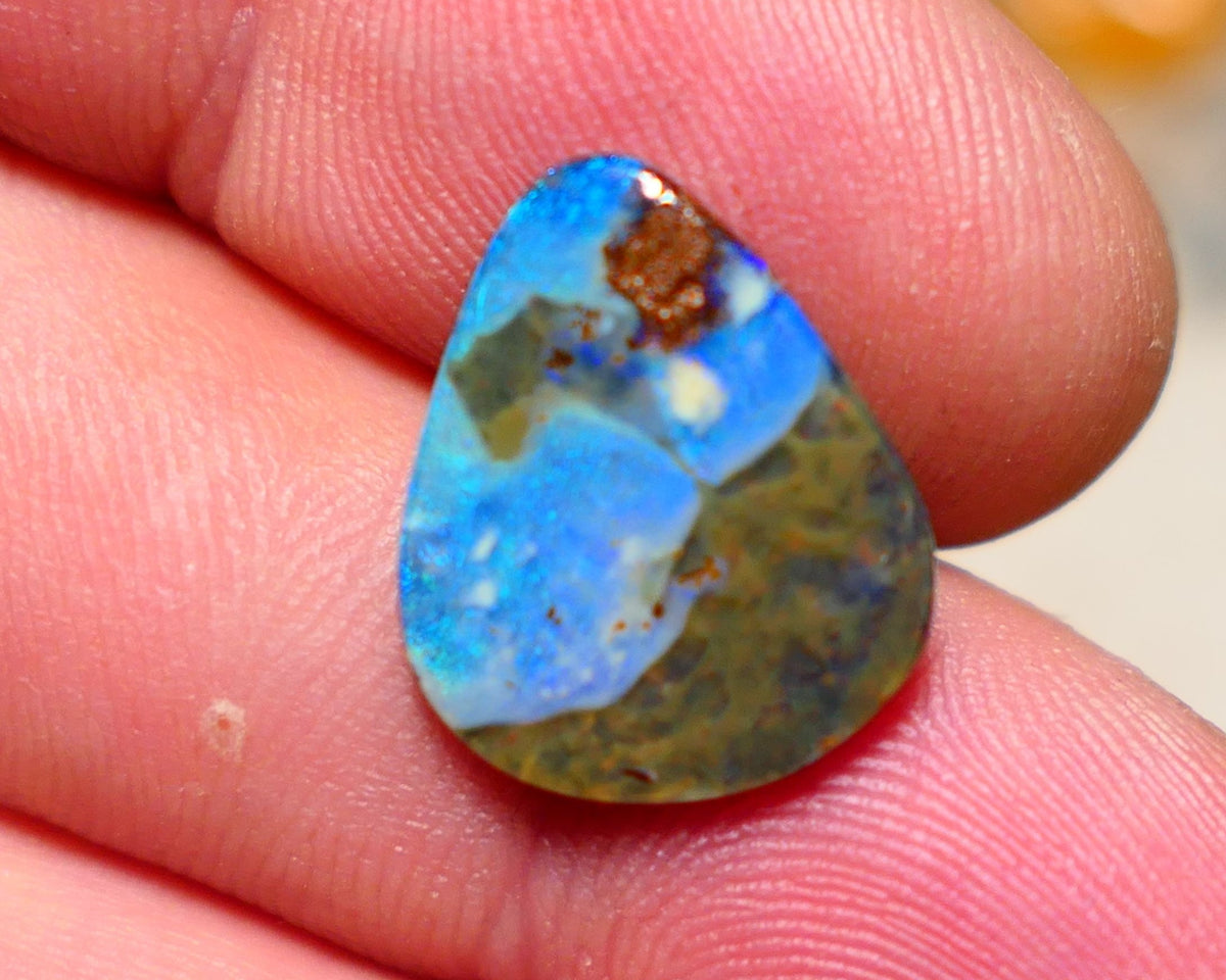 Australian Queensland Boulder opal Polished Gemstone Picture stone 4.75cts gorgeous blue fires 17x14x3mm BO008