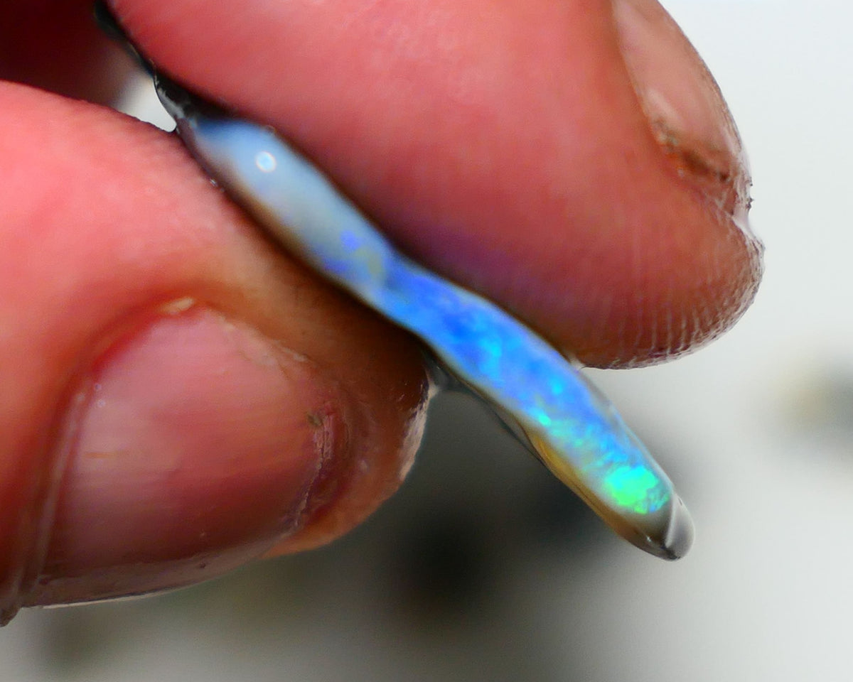 Lightning Ridge Rough Opal 13cts Nice sized Dark Crystal Seam Gorgeous Bright fires in bar to carve 33x26x3mm 1316