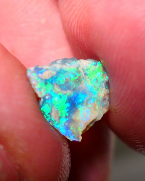 Lightning Ridge Opal Crystal base rub/rough 2cts showing Electric Vibrant & vivid super bright Green/Blue fires 12x10x3mm A1507