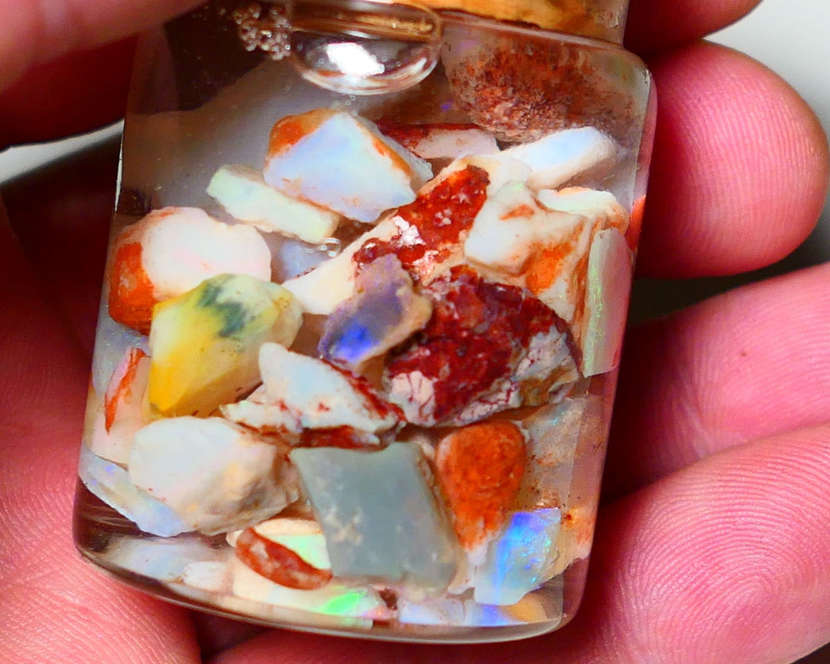 Coober Pedy Opal Rough Parcel Light & Crystal 120cts Gamble but has lots Multicolours / colours to go at 15mm to chip size CPJAR03