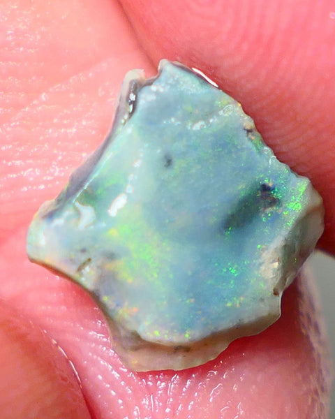 Mulga Rough Rub Opal 1.85cts Dark Base Seam Nice Yellow/Green Dominant fires to Cut / carve & polish 11x10x2.4mm NS137