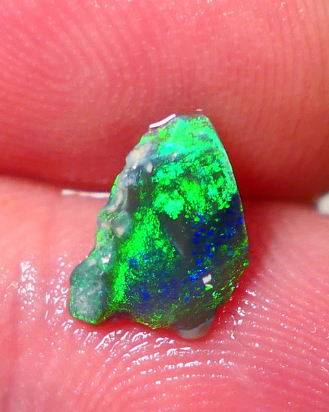 Mulga® Green/Blue dominant Multifires on Black Opal Rough Rub Miners Bench® 0.75cs Gorgeous face 10x6x2mm NS153