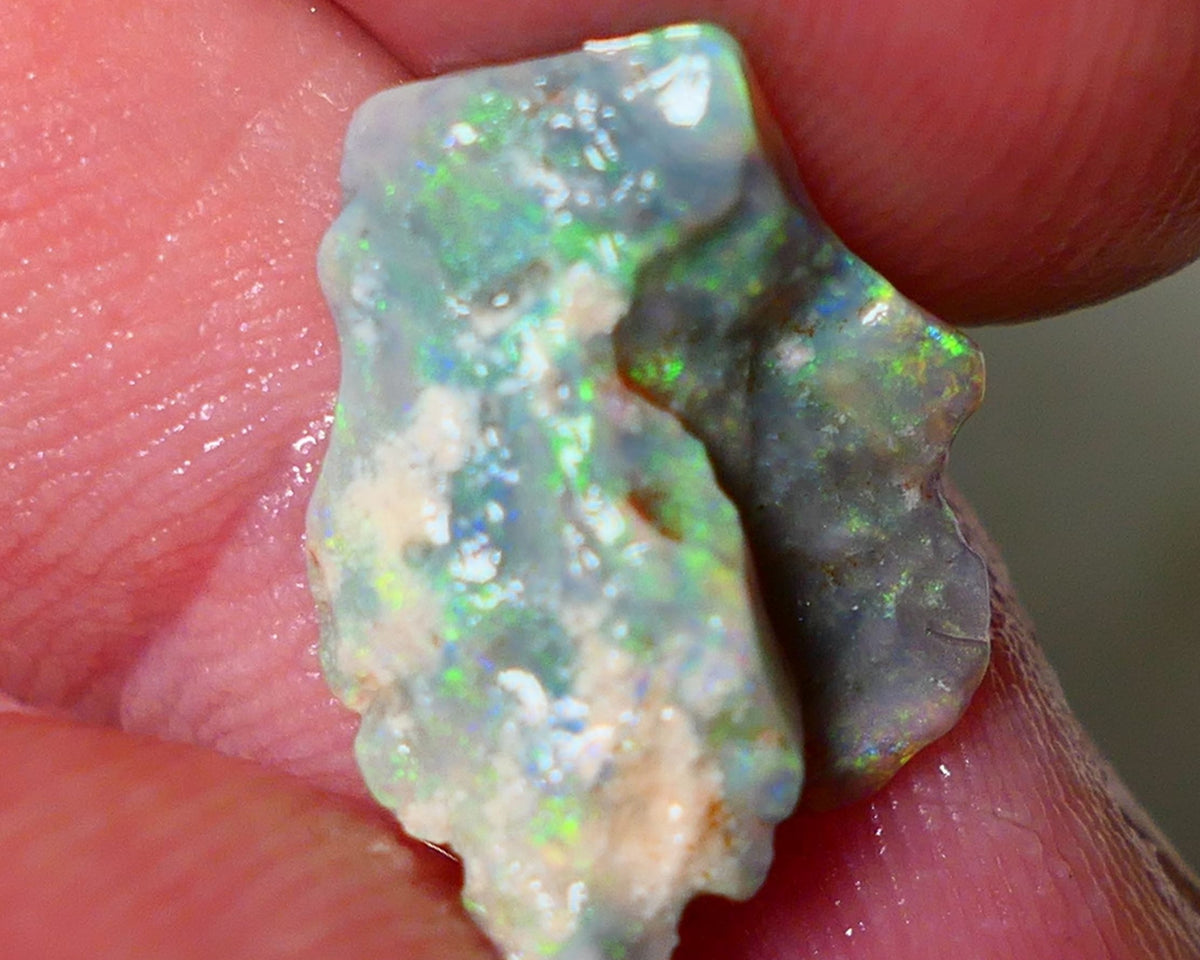 Mulga Rough Opal 3.75cts Dark Base Seam Nice Yellow/Orange Dominant M.fires to Cut / carve & polish 17x11x4mm NSW032