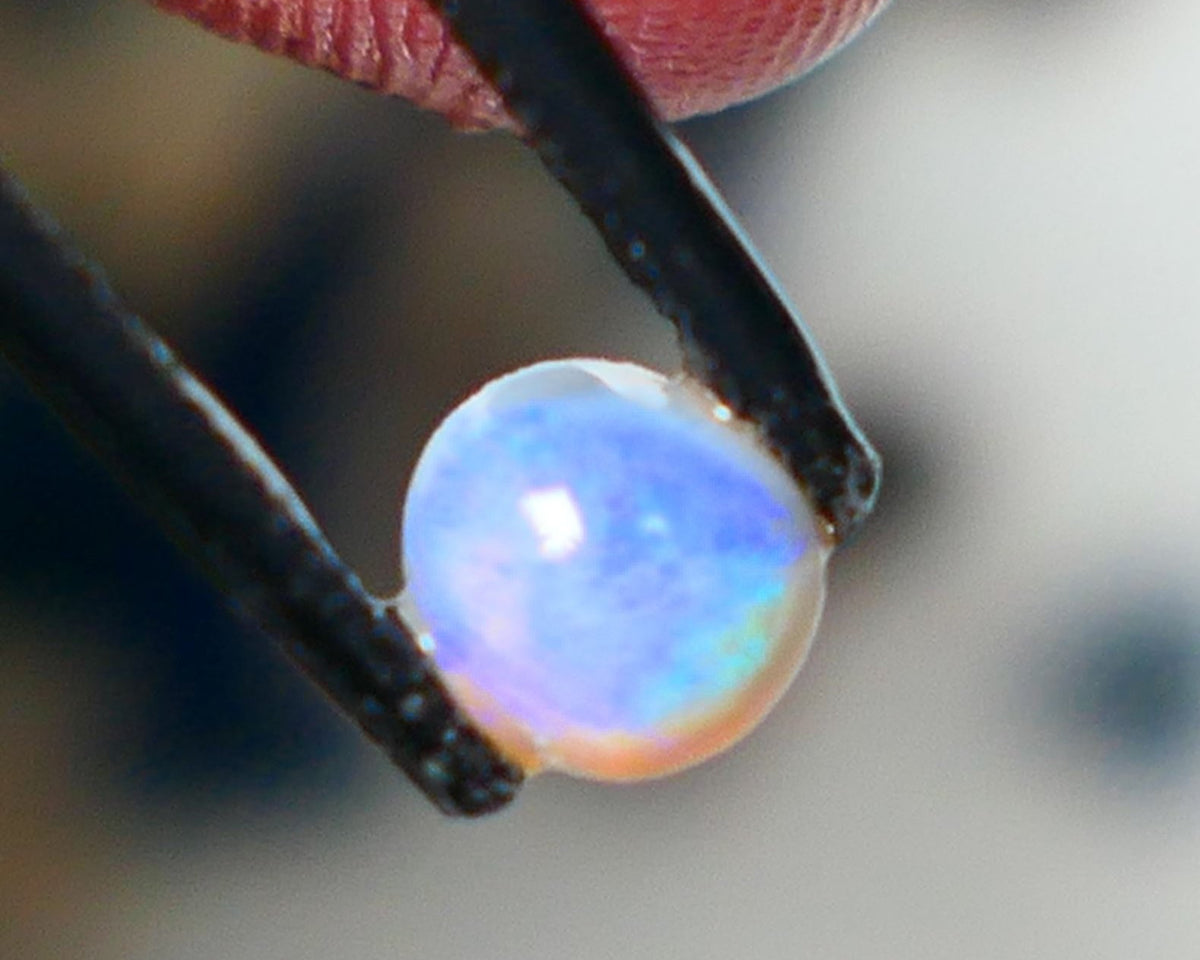 Lightning Ridge Rough / Rub / Preform Dark Crystal base opal Miners Bench® HIGH DOME KNOBBY 0.55cts gorgeous Light blue fires 5x5x3.5mm