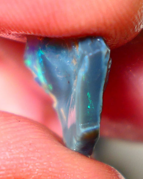 Mulga Rough Opal Gamble 2.20cts Dark Base Seam Green Dominant fires to Cut / carve & polish 14x11x4mm NS202