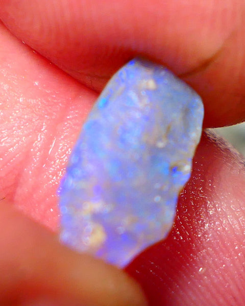 Lightning Ridge Rough Opal 1.50cts Crystal Base Seam Bright Gorgeous Blue bar 13x7x2mm NS322