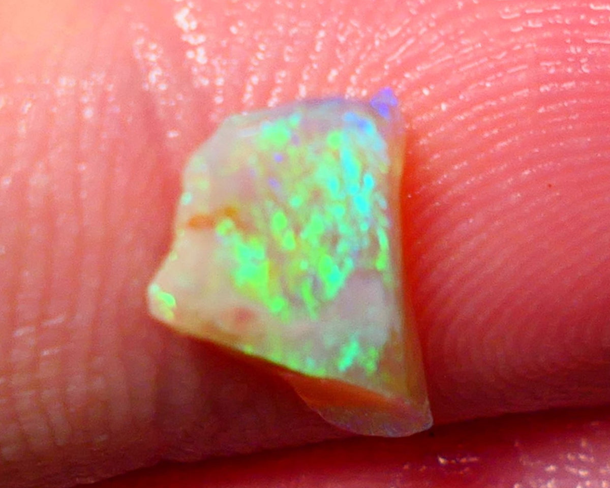 Lightning Ridge Rough Opal 0.90cts Crystal Seam showing Bright Green/Yellow/Blue Dominant colours 9x7x2.5mm NS320