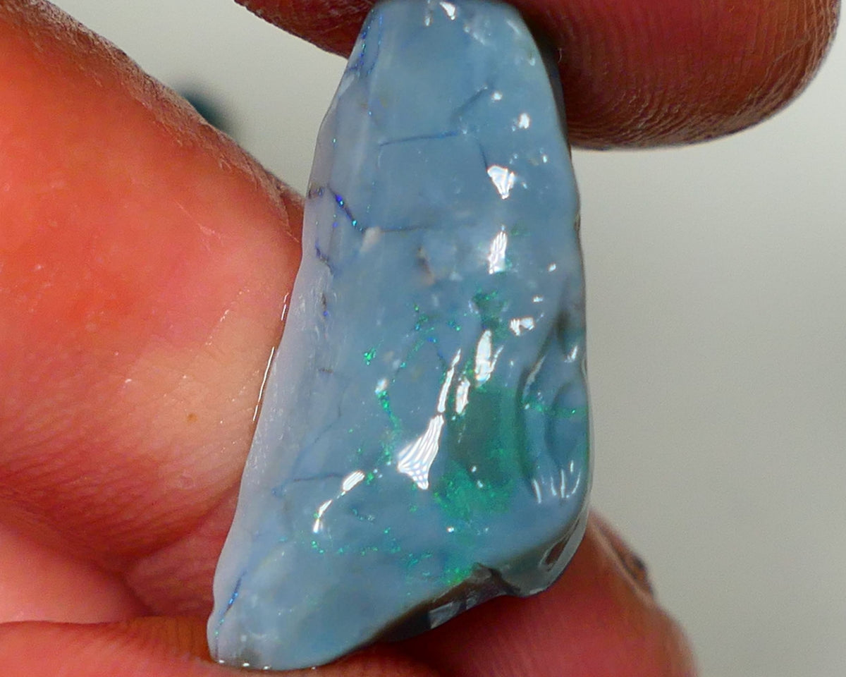 Lightning Ridge Rough Opal 17.00cts Dark Base Seam Bright  Gorgeous Green/Blue Bar 27x12x9mm NS347