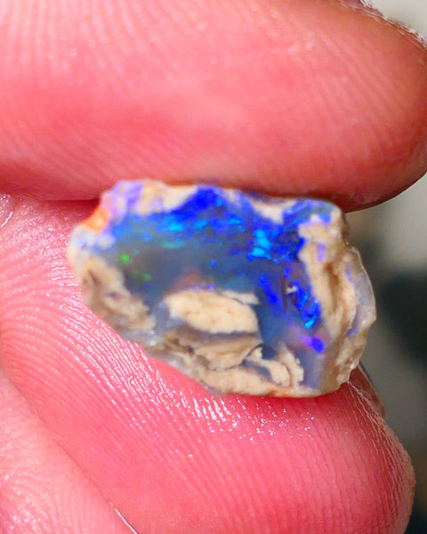 Lightning Ridge Knobby opal formation rough showing nice bright blue colours 7.25cts 16x10x9mm ALP122