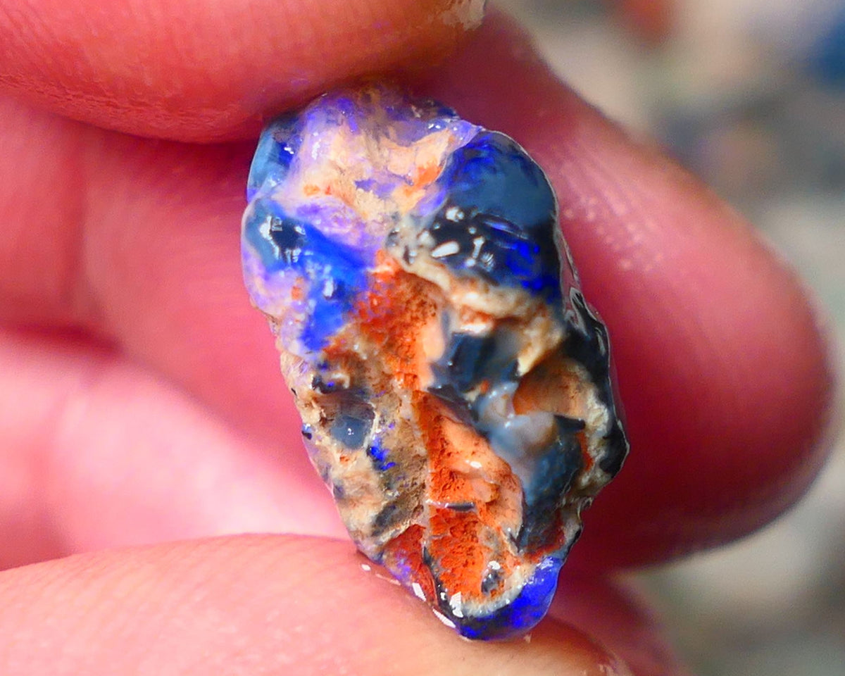 Lightning Ridge Gamble knobby opal rough showing nice bright Blue colours 17x13x9mm ALP130