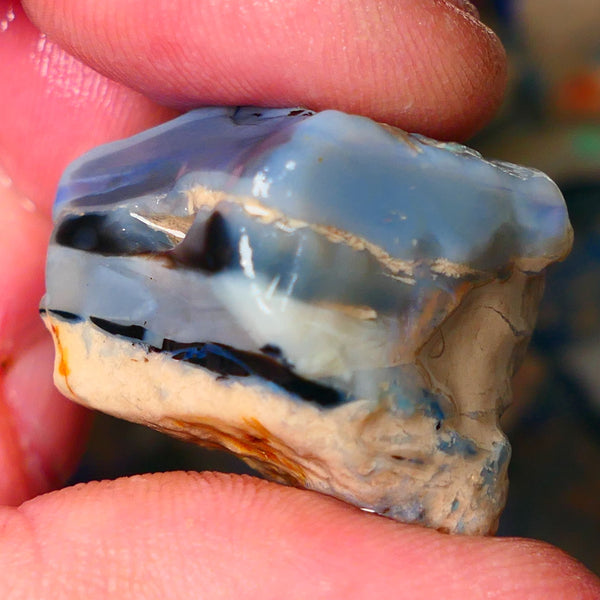 Lightning Ridge Gamble Huge Size Chunk of Seam opal rough 77cts showing some Bits of Blue colours 26x22x20mm ALP155