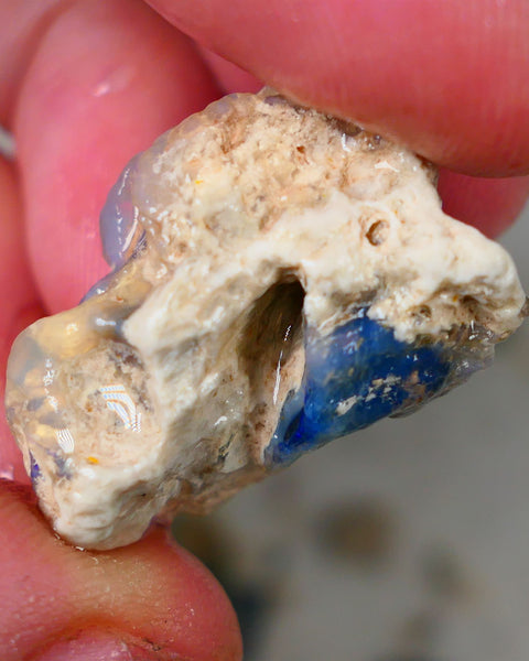 Big Gamble Knobby opal formation from Lighting Ridge 40.00cts Bit of blue colour only 26x21x20mm Auction51