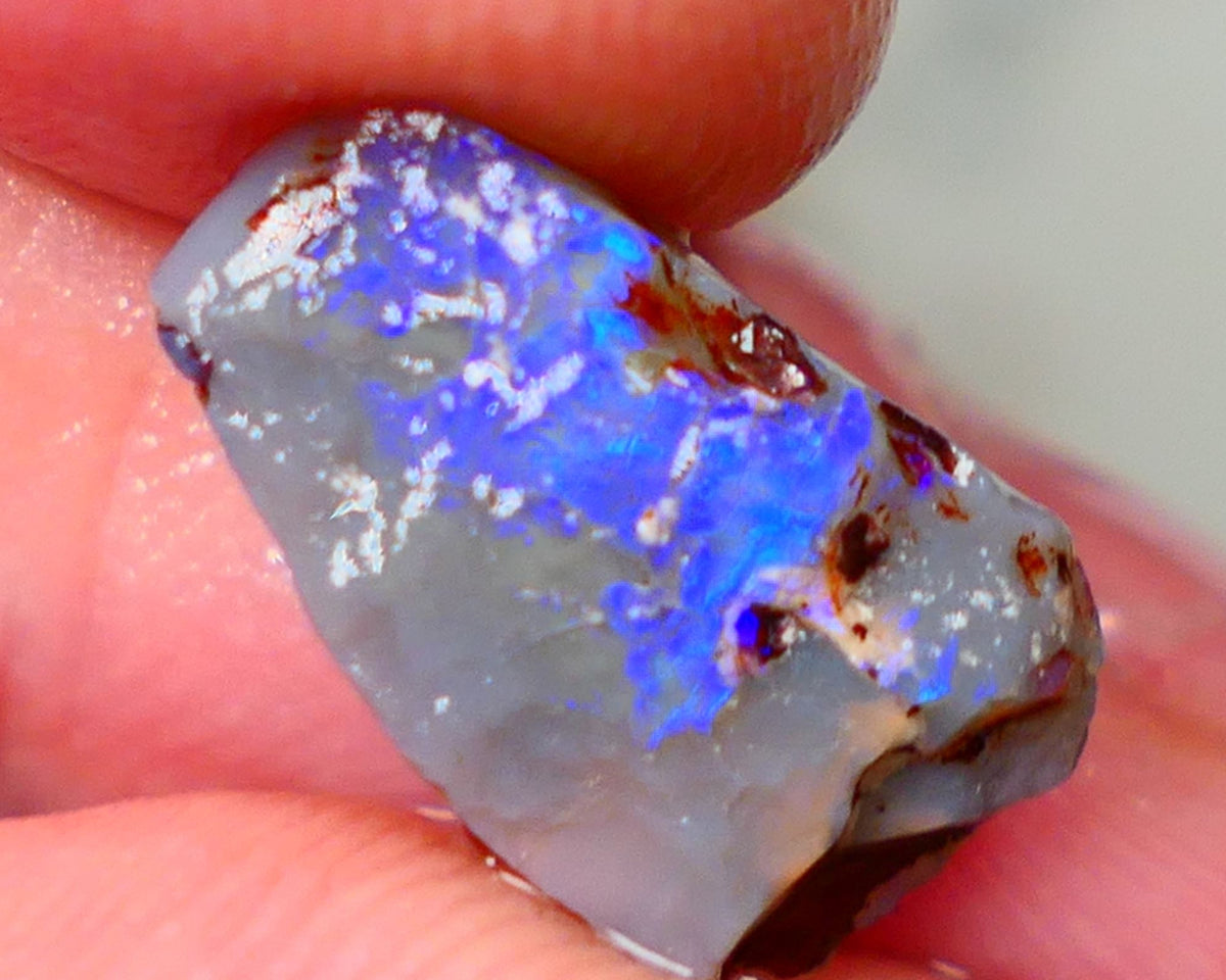 Lightning Ridge Rough Seam Opal 4.00cts Bright & Vibrant Blue fires to cut 15x9c4mm Auction86