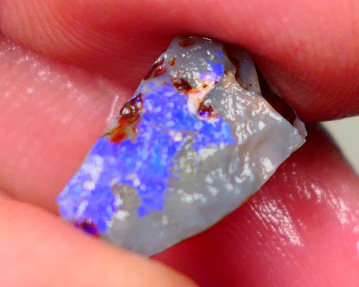 Lightning Ridge Rough Seam Opal 4.00cts Bright & Vibrant Blue fires to cut 15x9c4mm Auction86