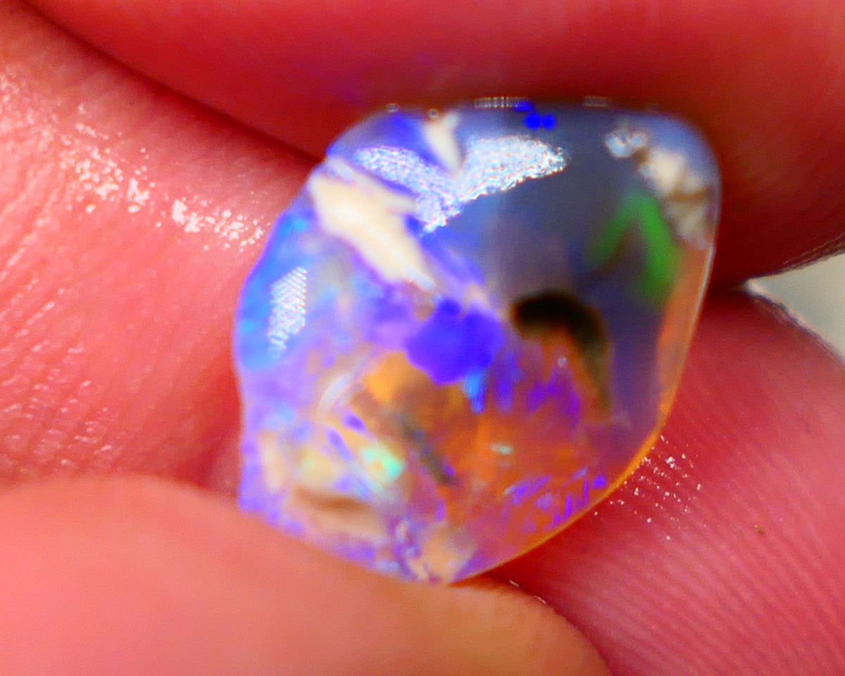 Lightning Ridge Crystal knobby opal rub rough 3.75cts Bright Blues exposed with some clay/sand host to work around 14x11x5mm Auction 133