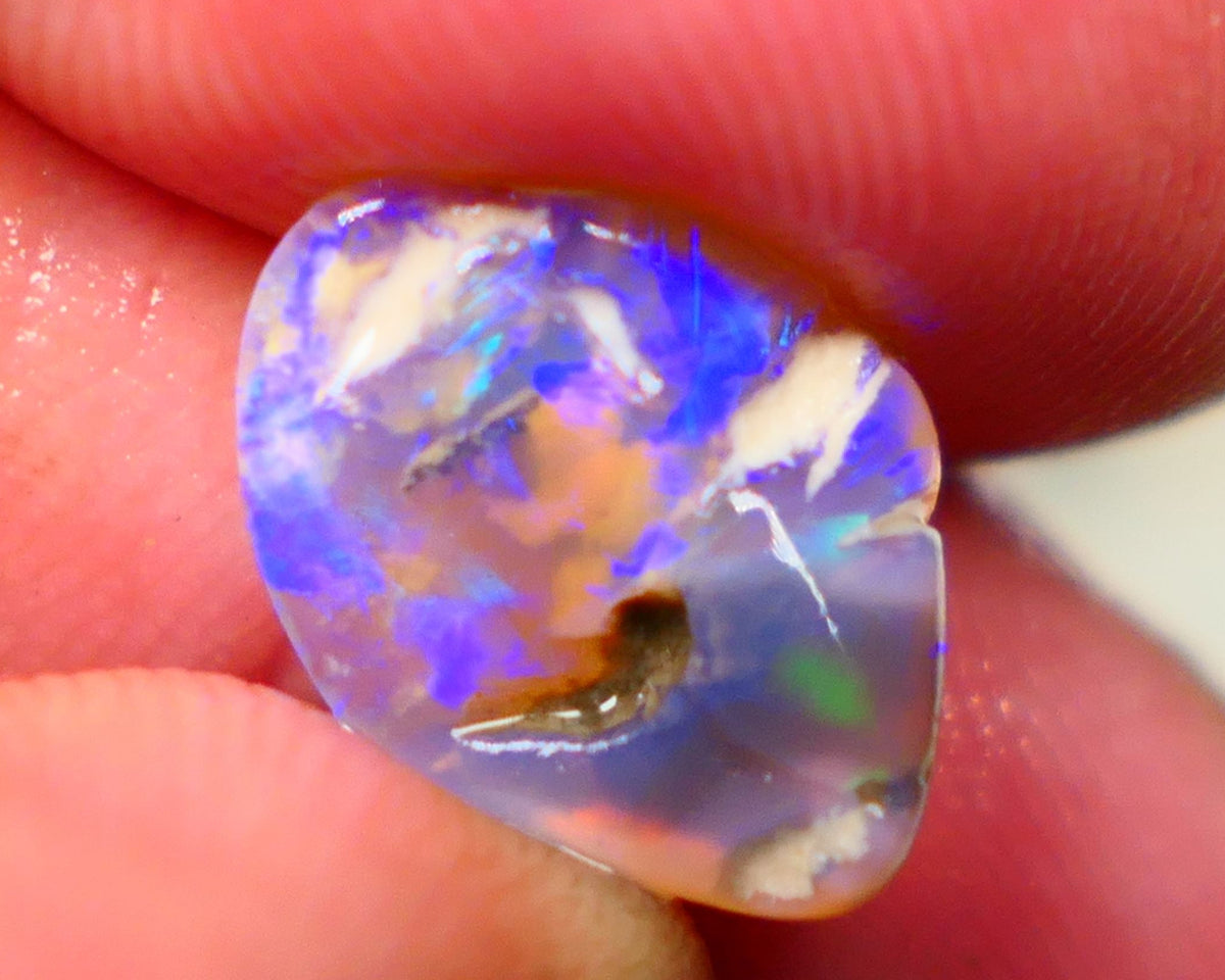 Lightning Ridge Crystal knobby opal rub rough 3.75cts Bright Blues exposed with some clay/sand host to work around 14x11x5mm Auction 133