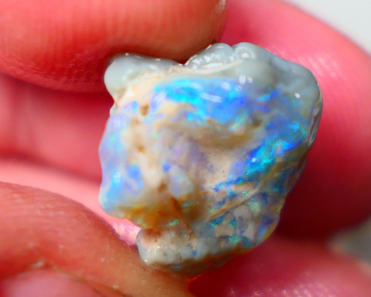 Lightning Ridge Dark Base Crystal knobby opal rough 7.40cts Lovely Bright Blue/green tones of colour 15x13x9mm Auction153