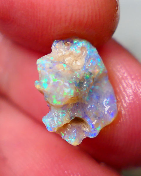 Lightning Ridge Small Untouched Crystal knobby opal rough 2.75cts Showing nice Blue/green/yellow colours 12x11x4mm Auction151