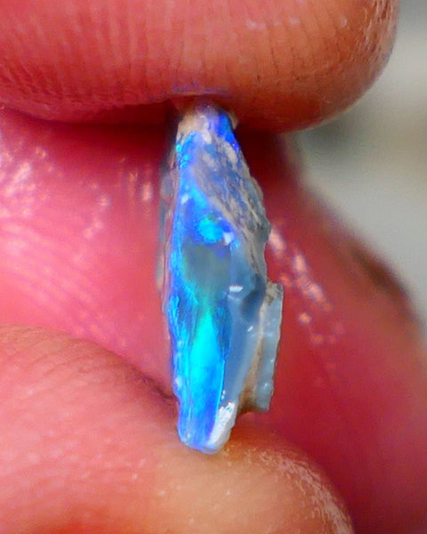 Mulga Small Gem Dark base seam opal rough 2.20cts Stunning Super Bright Electric Greens and Blues to cut 11x11x3mm GMB-014