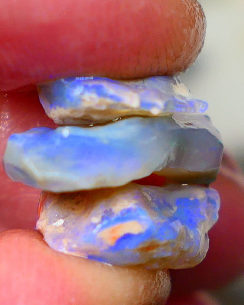 Lightning Ridge Crystal; opal rough stack 10.00cts Blue colours to explore 17x9x4mm to 13x11x3mm   GMB-044