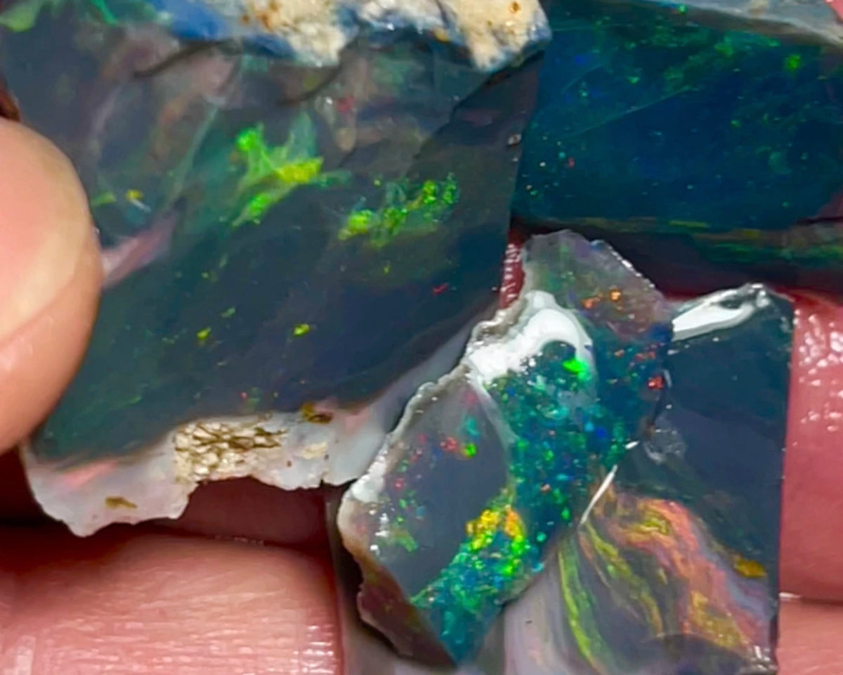 Mulga® Black/Dark Seam opal rough to cut 75.75cts Wee Warra plains Reds/Oranges/Pinks/Golds/Greens Not something you see everyday 25x22x18mm to 20x5x4mm NEW970