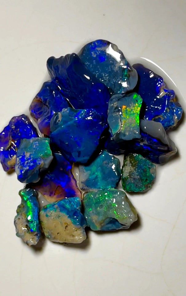 Lightning Ridge Rough Opal Parcel 41cts Cutters Select Black colourful material to cut 18x9x3mm to 10x5x2mm WAB38