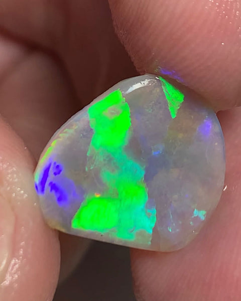 Australian Opal Crystal Rough / Rub / Preform High Grade 2.7cts Jewellery Grade Bright Multi fires 16x15x1mm WSJ58