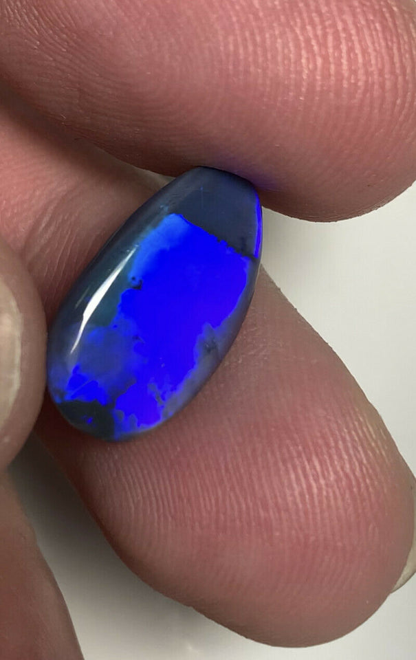 Australian Black Opal Gemstone 3.6cts N3 Body Tone B1 Brightness Gorgeous Vivid Blue fires 17x10x2mm GEM1111