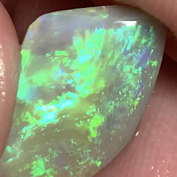 Australian Opal Rub Rough Preform  Gem Grade Crystal  Rub / Preform 3.3cts Jewellery Grade Lots of Lovely Vibrant & bright FIRES / MULTIFIRES 15x10x3mm WSM11