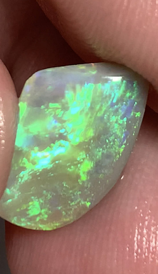 Australian Opal Rub Rough Preform  Gem Grade Crystal  Rub / Preform 3.3cts Jewellery Grade Lots of Lovely Vibrant & bright FIRES / MULTIFIRES 15x10x3mm WSM11