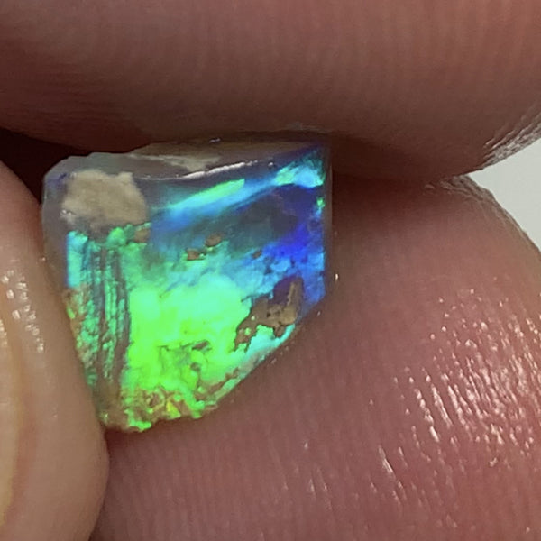 Australian Opal Crystal Rough / Rub / Preform 1.8cts SCRIPT & BROADFLASH Super Bright Multi fires WSB258