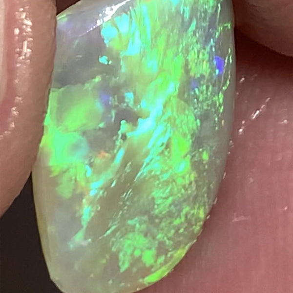 Australian Opal Rub Rough Preform  Gem Grade Crystal  Rub / Preform 3.3cts Jewellery Grade Lots of Lovely Vibrant & bright FIRES / MULTIFIRES 15x10x3mm WSM11